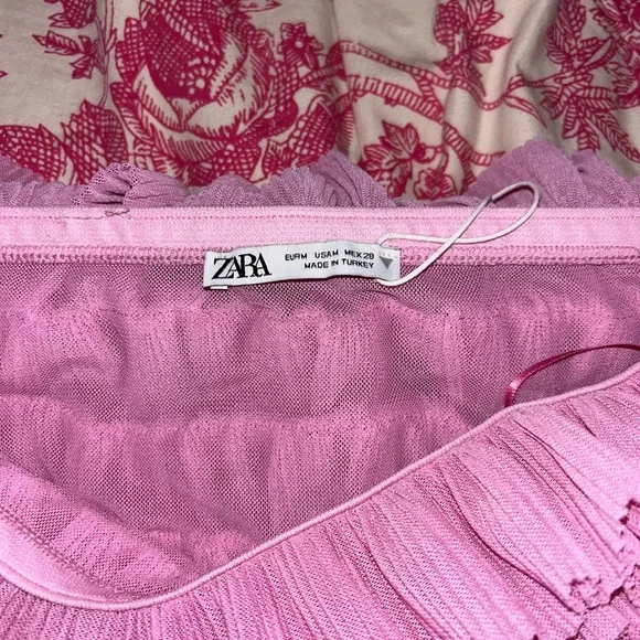 Zara pink ruffle tube top - Picture 2 of 2